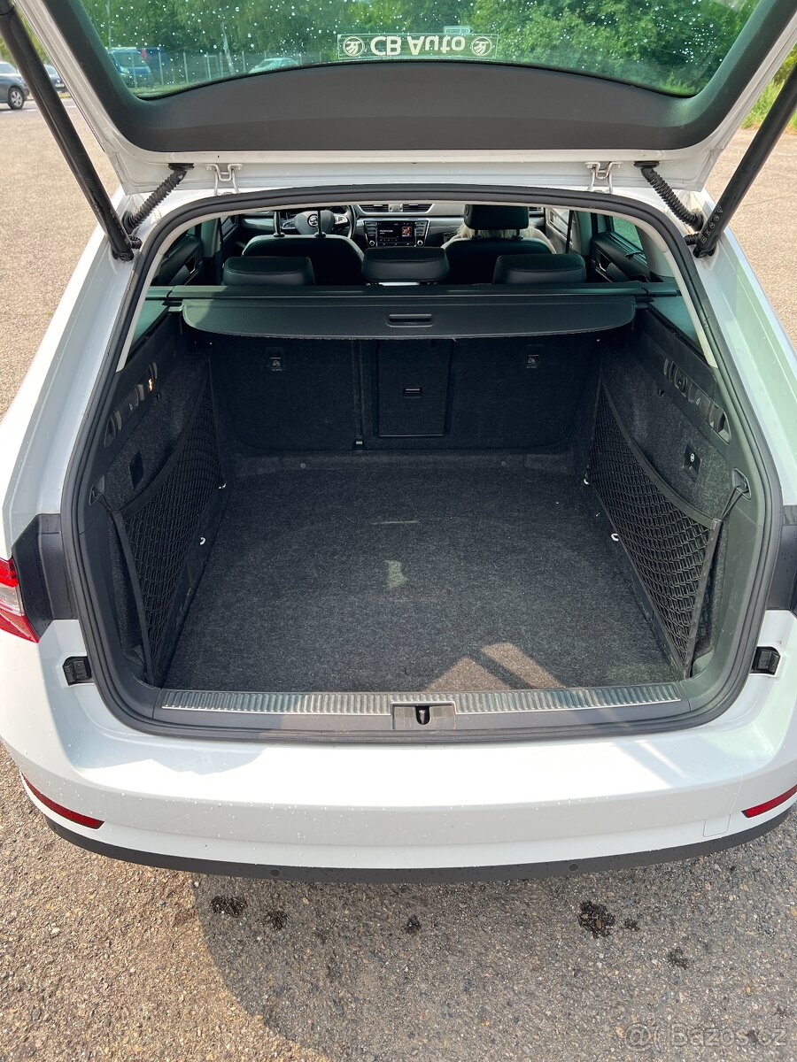 Superb 2.0 tdi 140kw výbava Style - 2