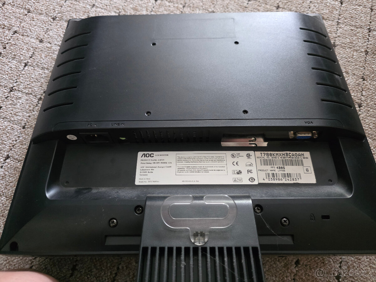 VGA monitor AOC - 2