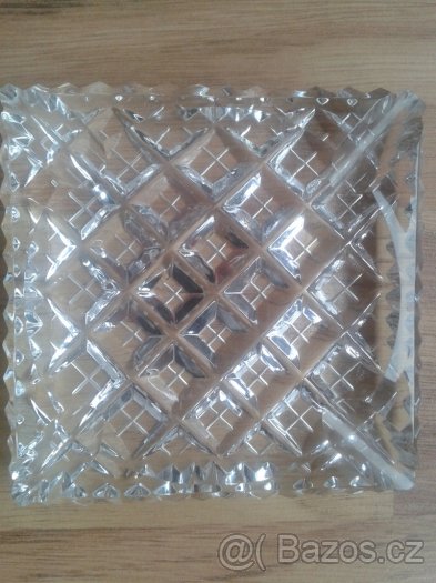 Drobnější krásný popelník / elegantní popelníček NOVÝ - 2