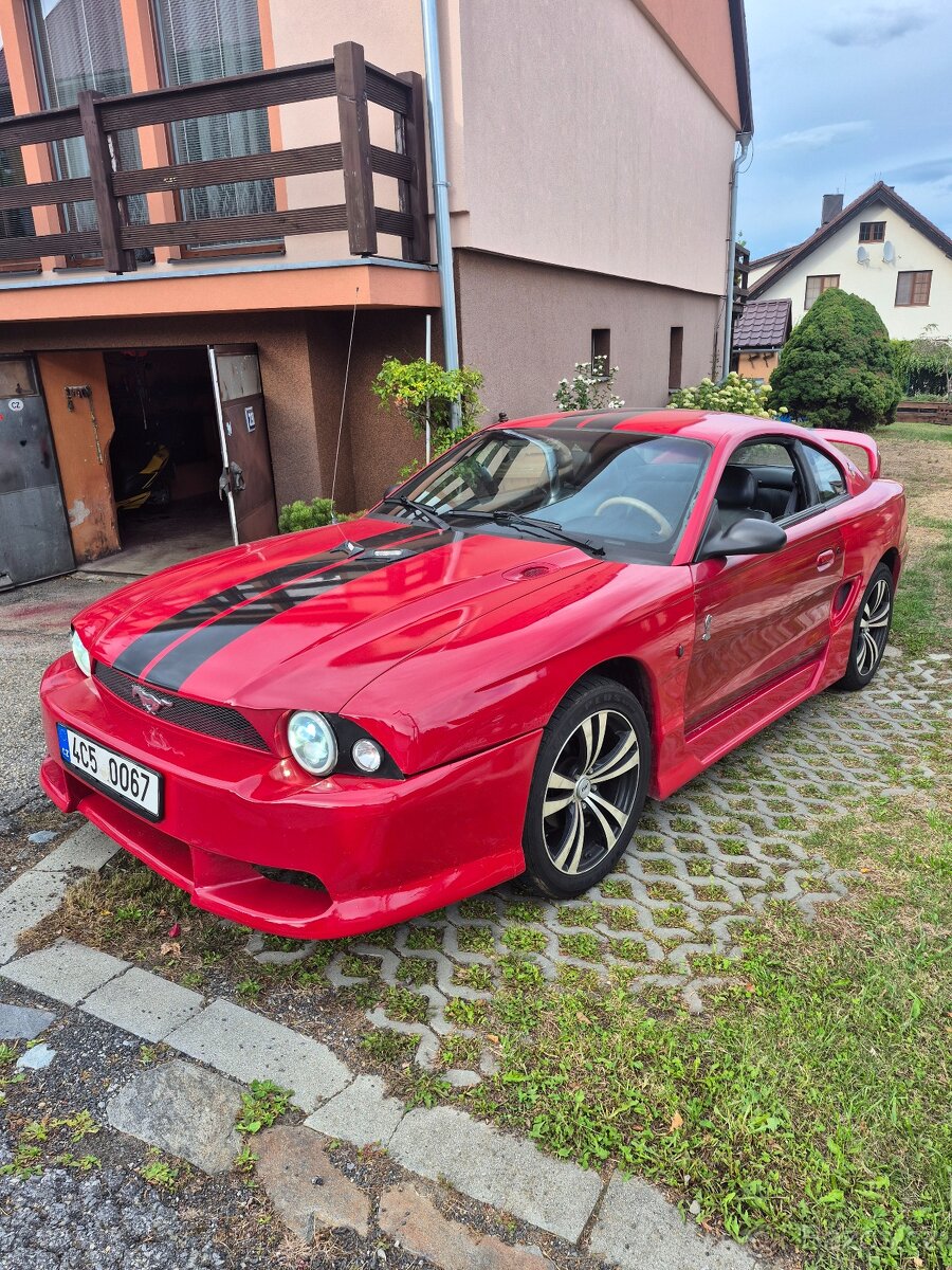 Ford Mustang - 2