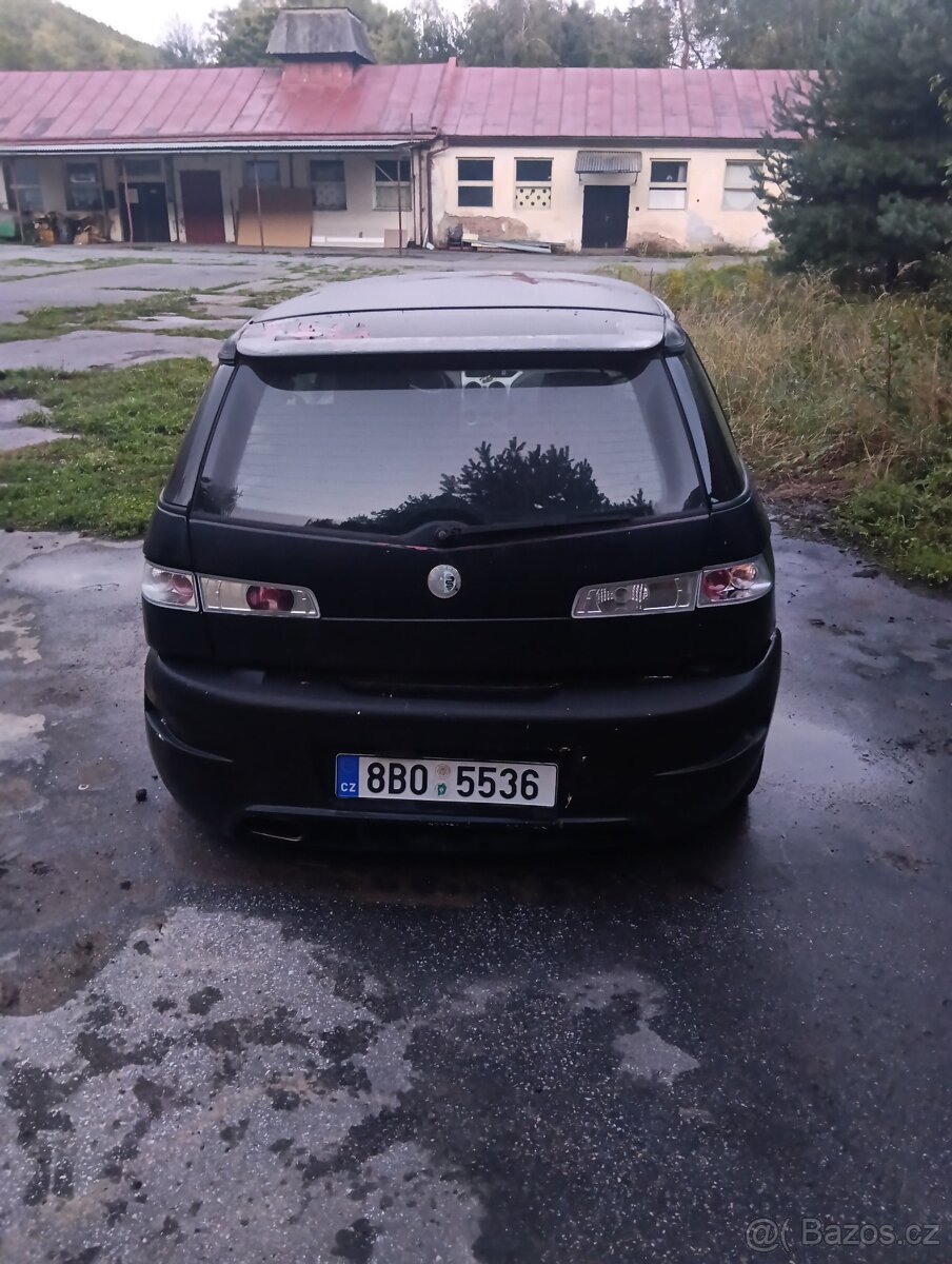 Prodam náhradní díly Alfa Romeo - 2