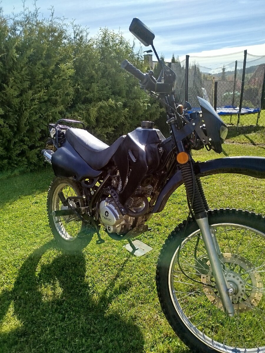 Prodám motorku enduro 125ccm PO STK