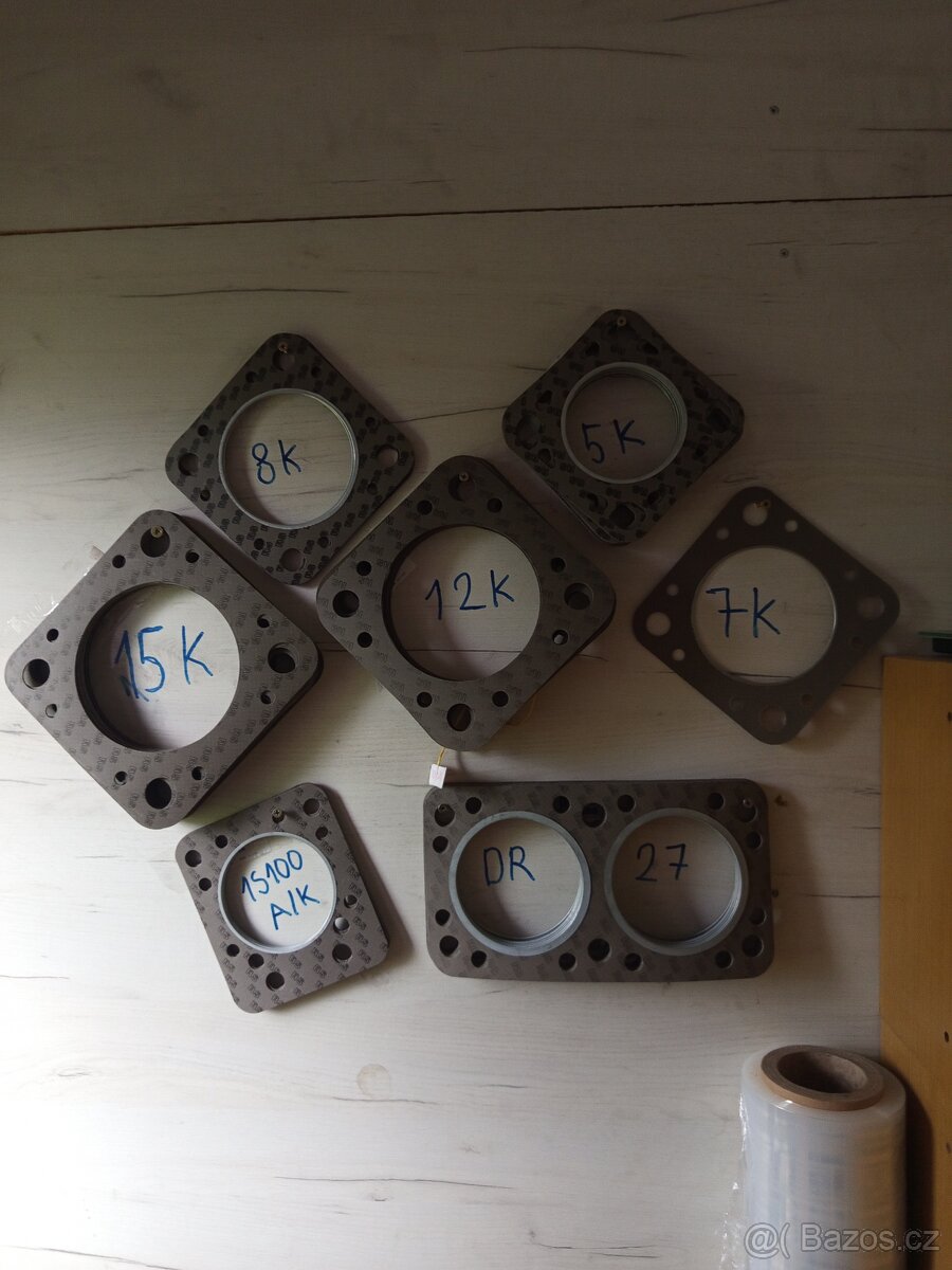 Slavia těsnění pod hlavu - 2