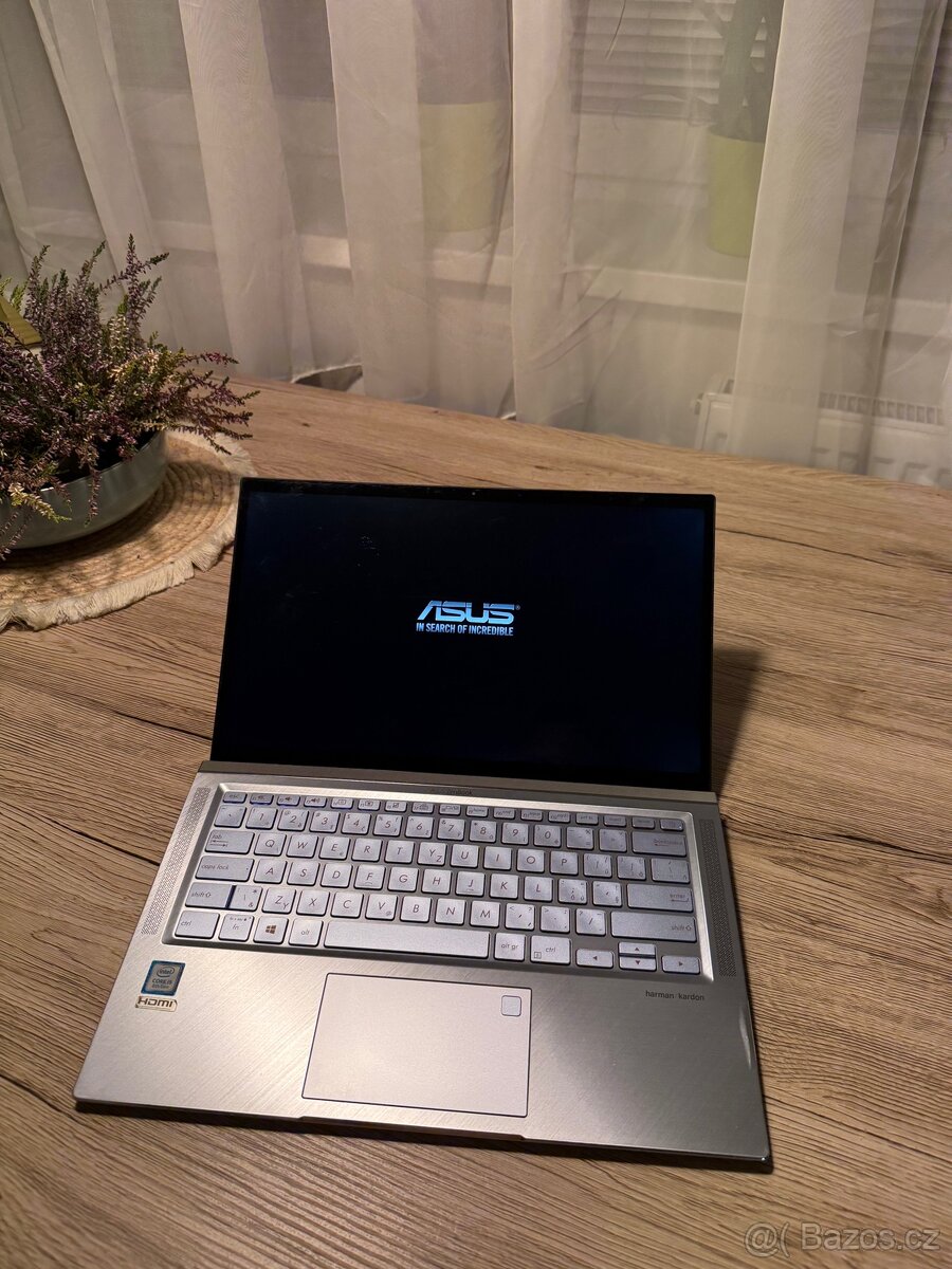 Asus ZENBOOK 14F/i5/8/256GB - 2