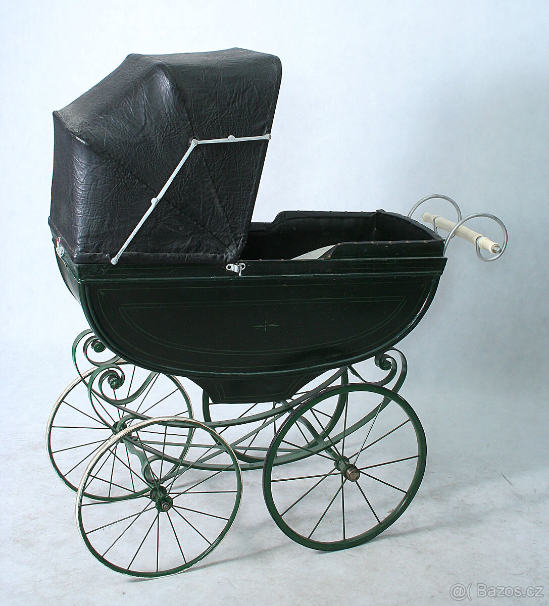 Starožitný kočár - 2