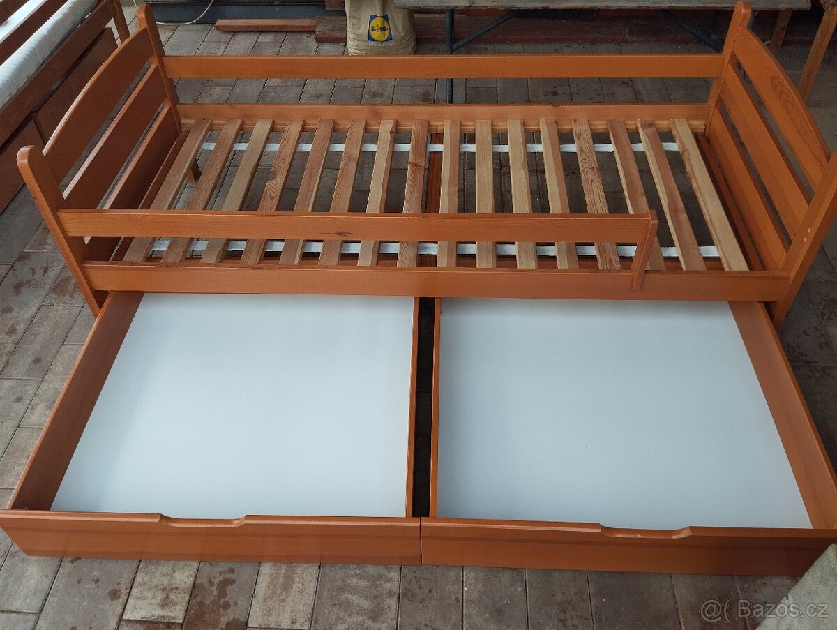 Postel s úložným prostorem - 2