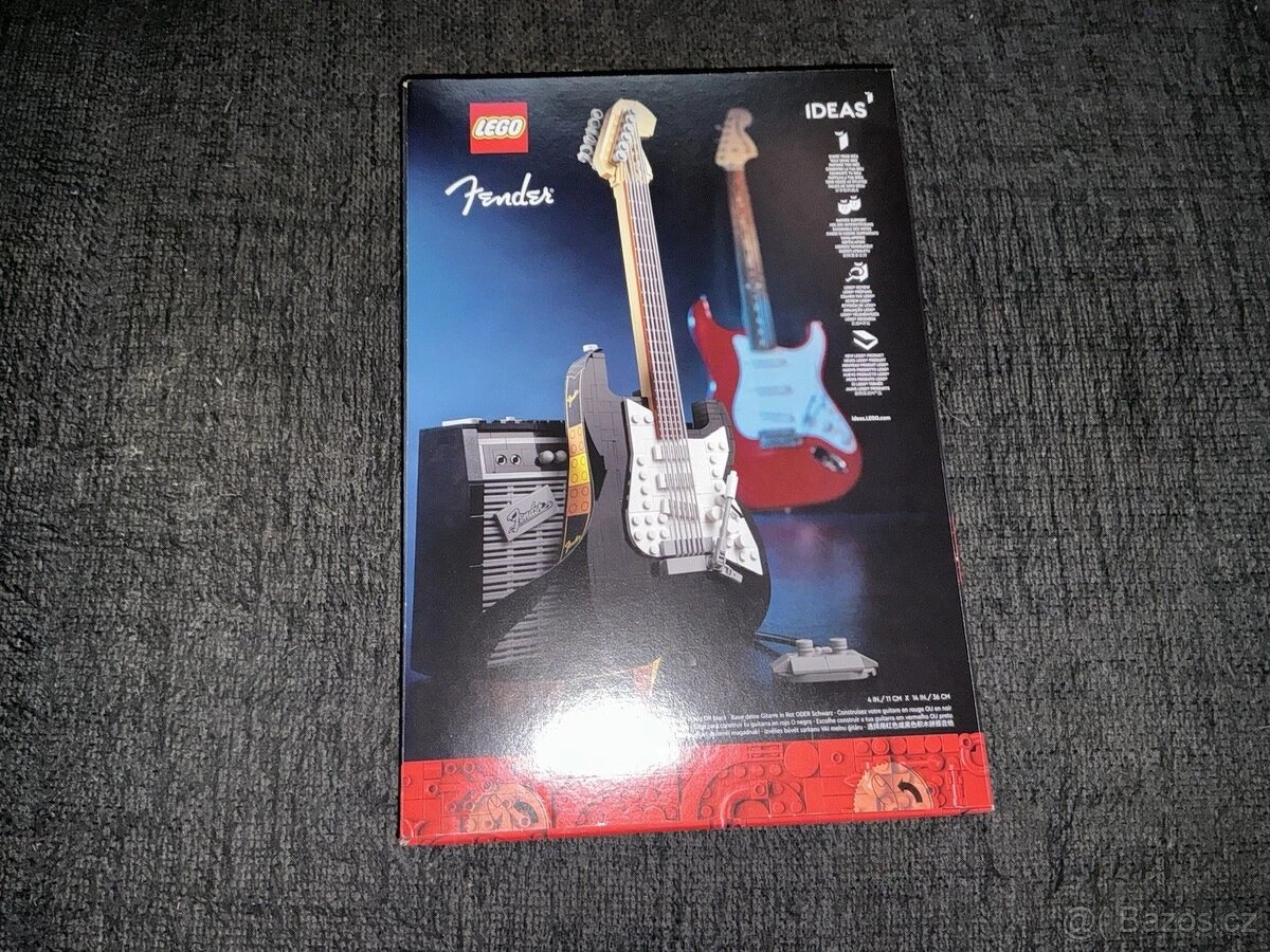 LEGO® Ideas 21329 Fender Stratocaster - 2