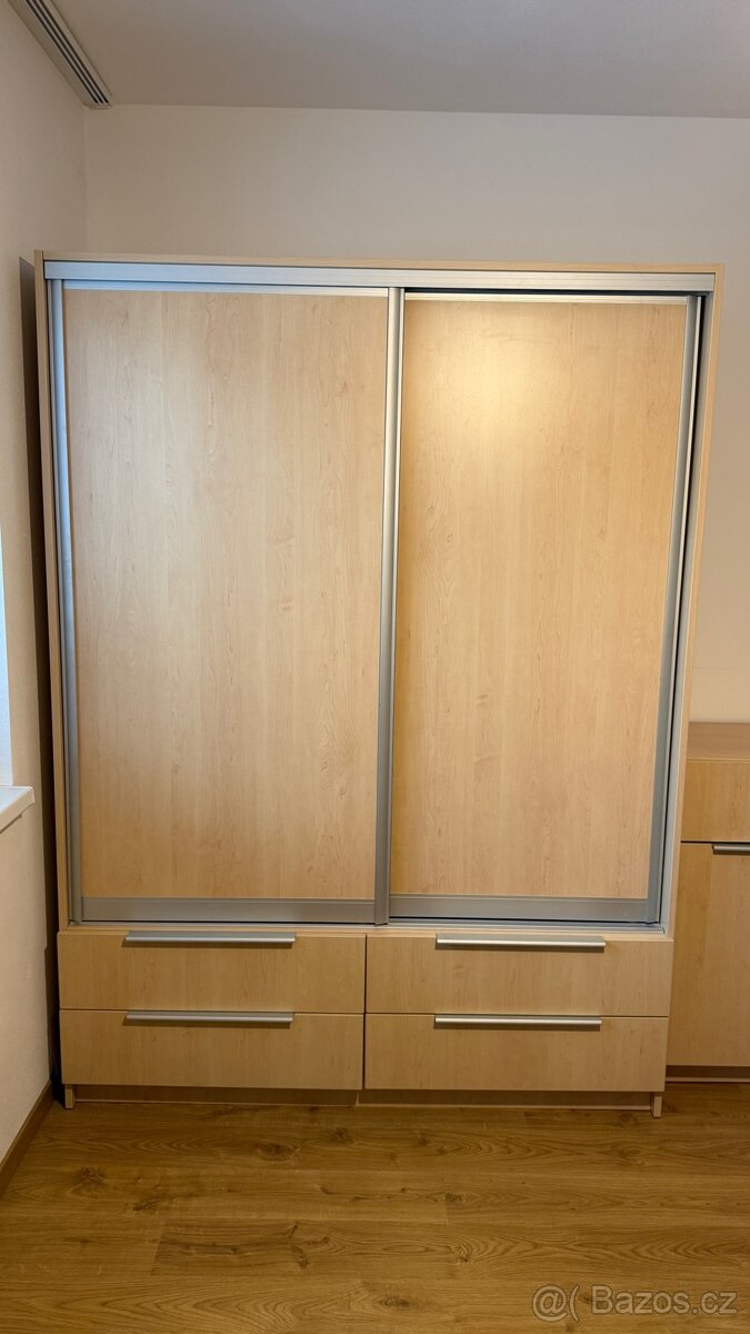 Skříň s posuvnými dveřmi + komoda – lamino bříza na míru - 2