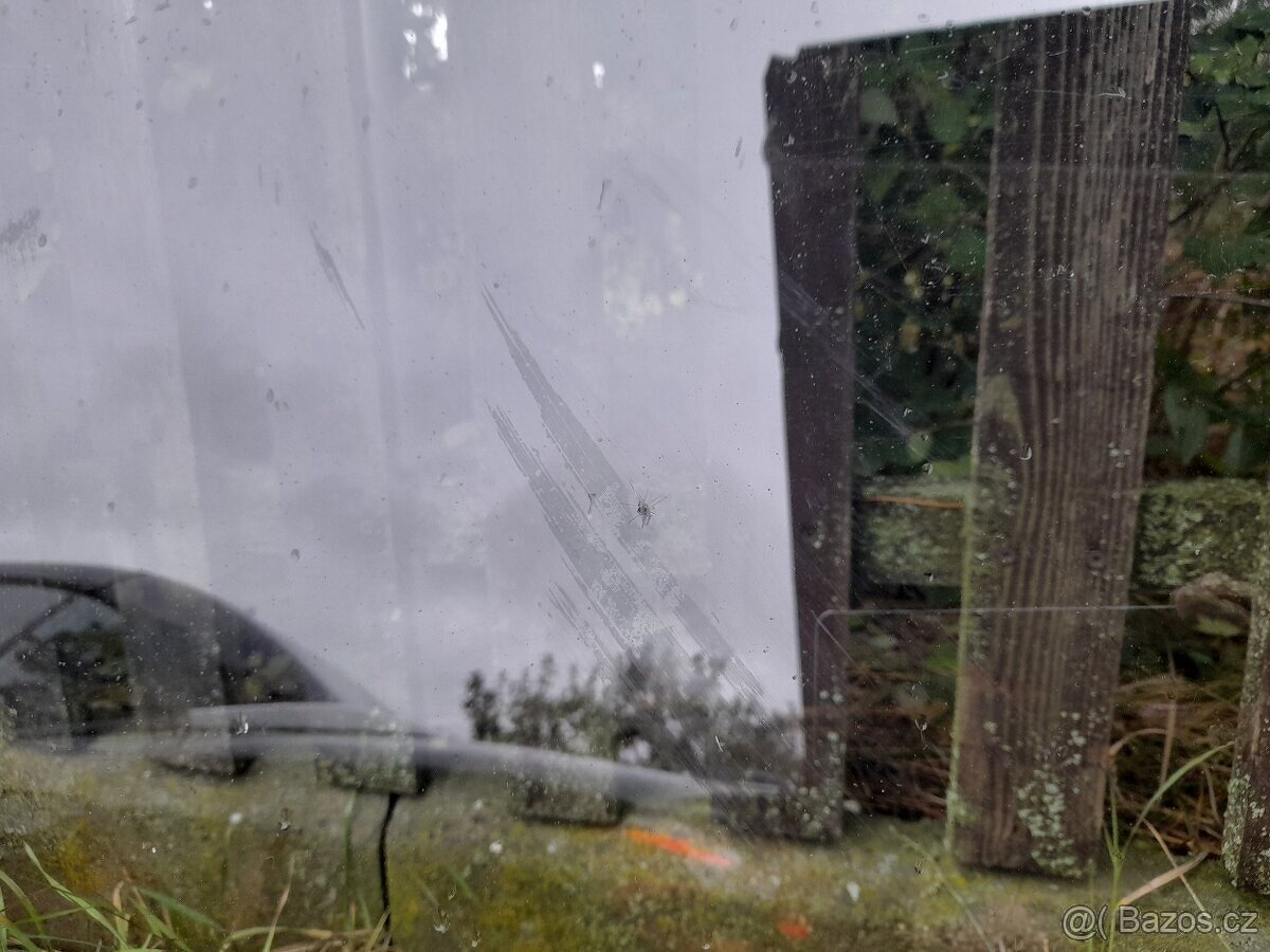 DACIA DUSTER rok 2010-2018 čelní okno/přední sklo - 2