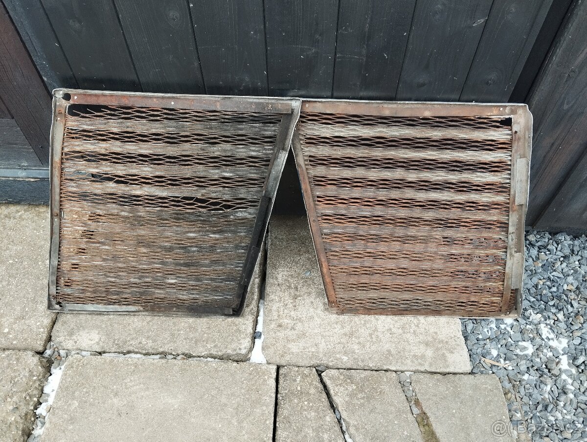 Mřižky kapoty Zetor crystal - 2