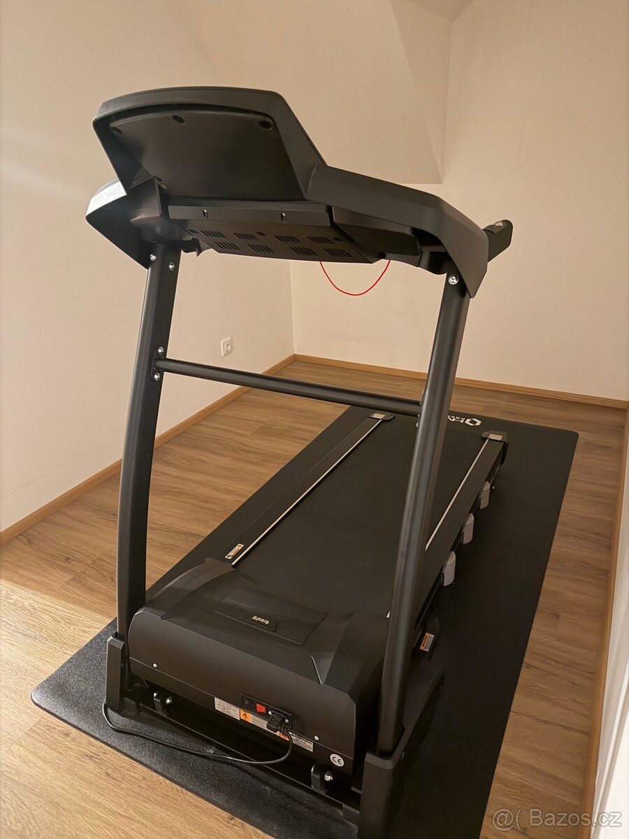 Běžecký pás Trinfit Gara T300i - 2