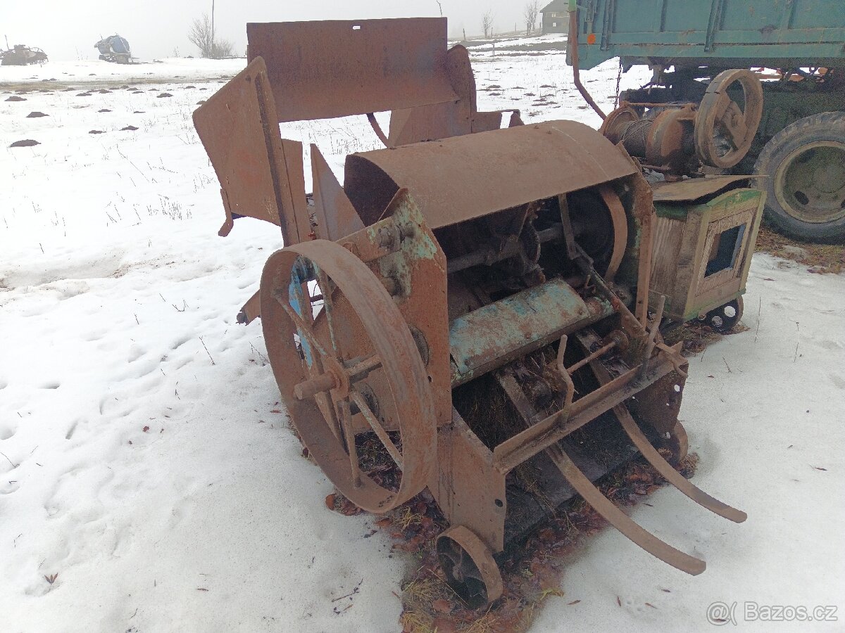Historický lis na seno a slámu - 2