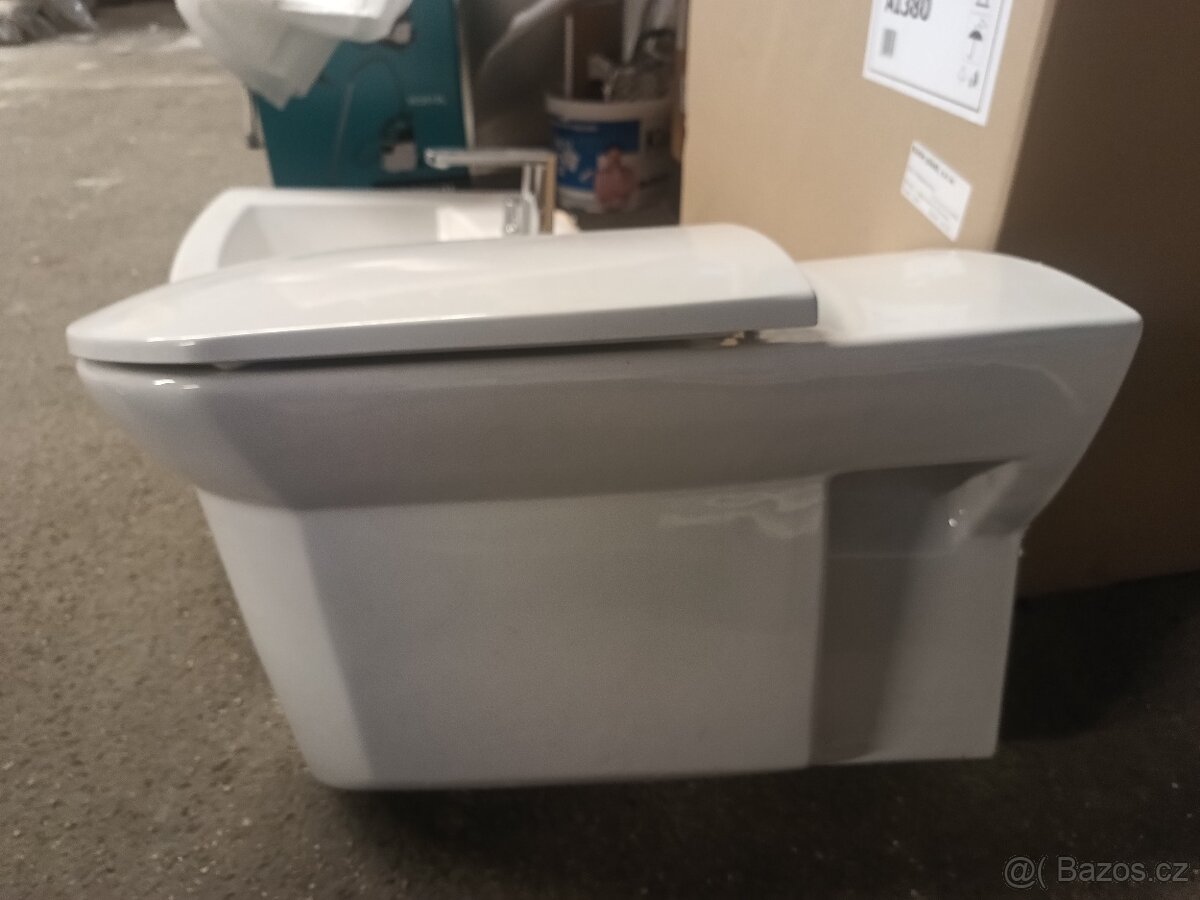 Umyvadlo a závěsné WC Laufen - 2