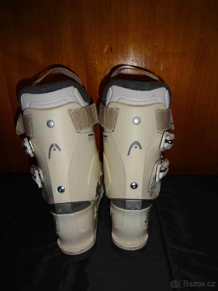 Lyžáky HEAD FX7 vel.24,5 - 2