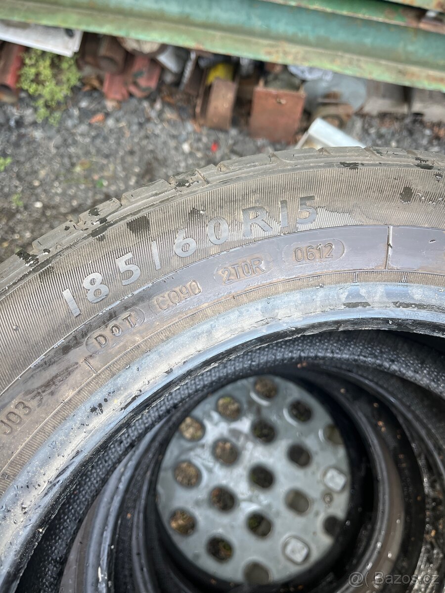 Letní pneu Dunlop 185/60 R15 - 2