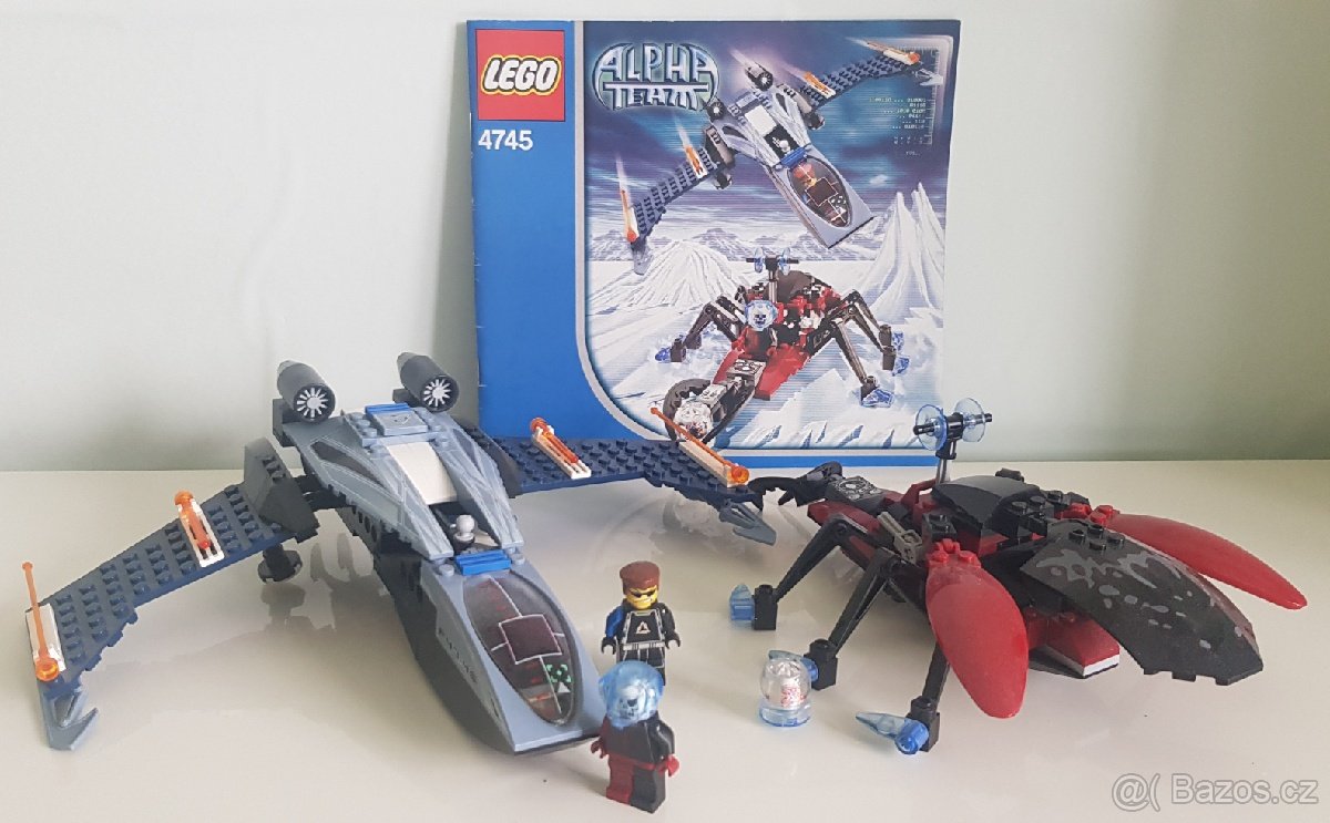 LEGO 4745 Alpha Team Blue Eagle vs. Snow Crawler
- 2