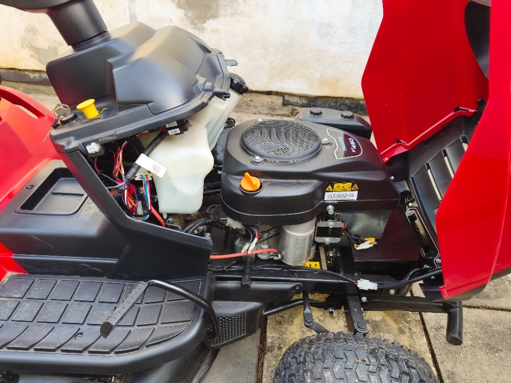 Zahradní traktor Mountfield 1438 M - SD - 2