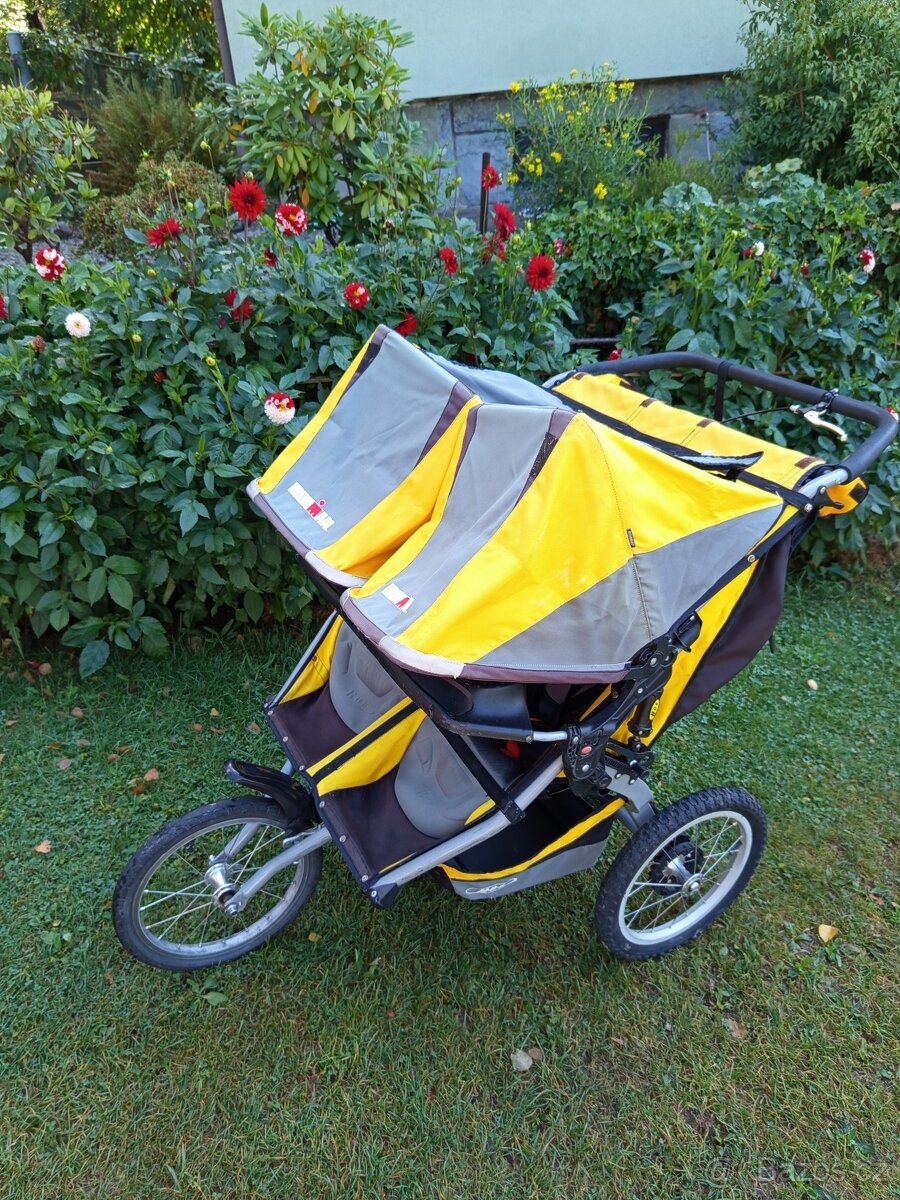 B.O.B. terénní kočárek - 2