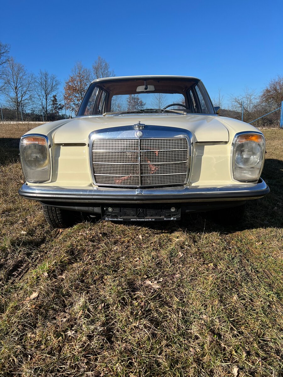 Mercedes-Benz 115 Benzin - 2