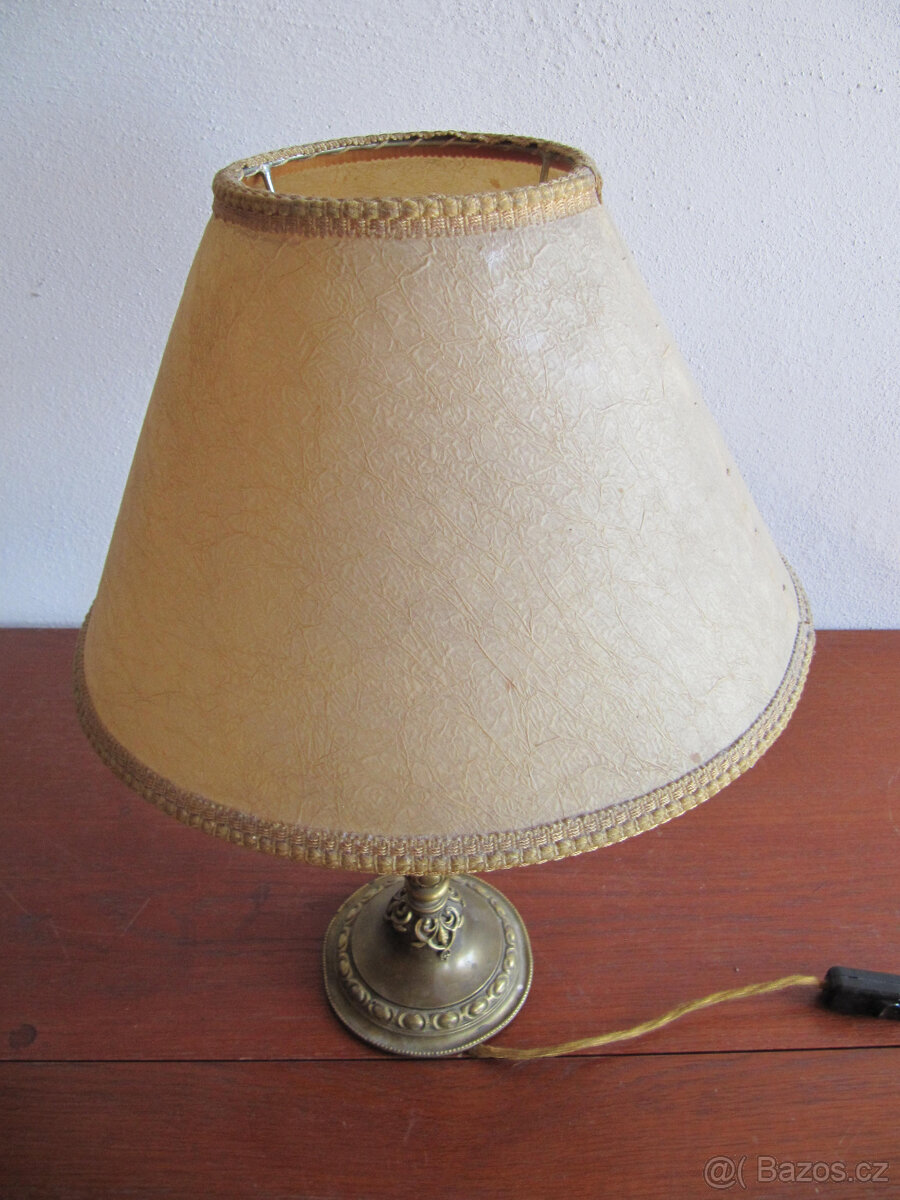 stará stolní lampa - 2