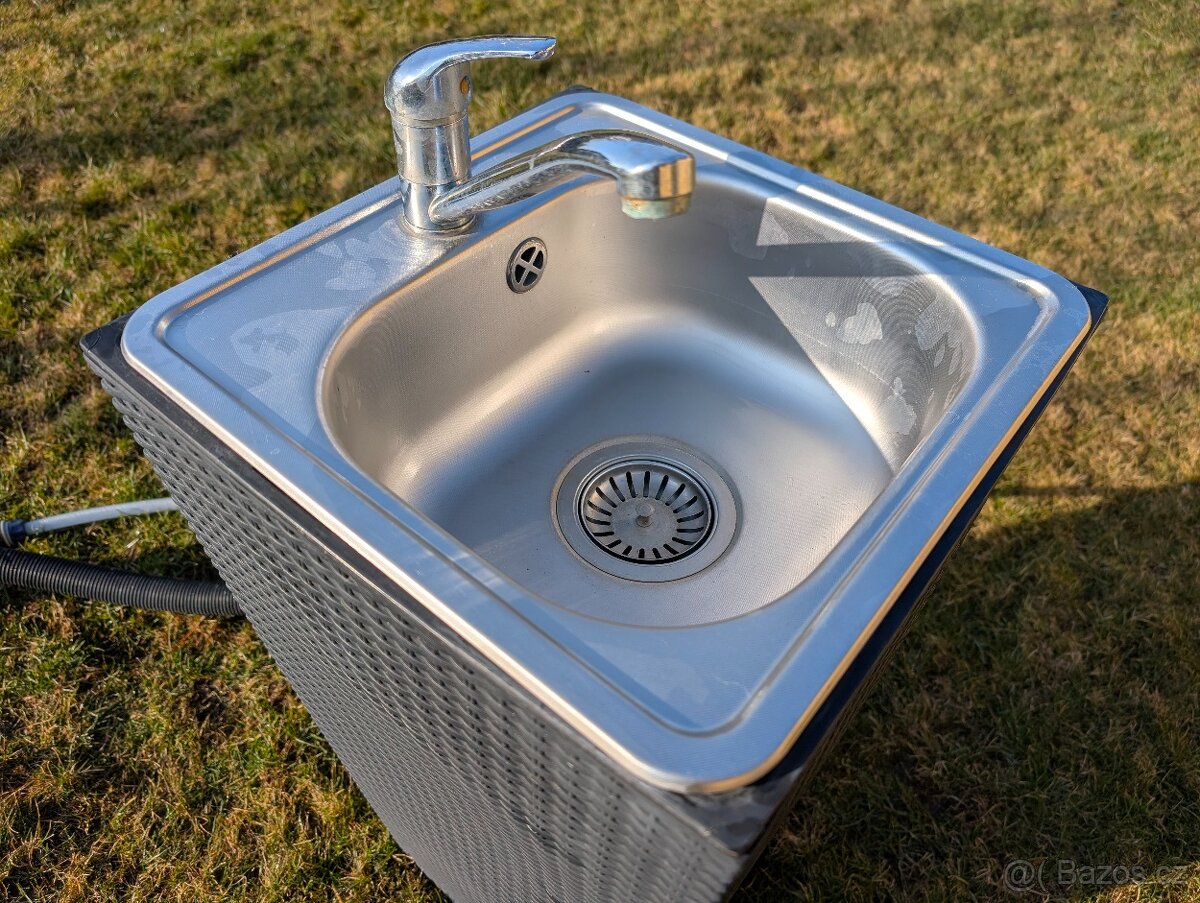 Zahradní umyvadlo - 2