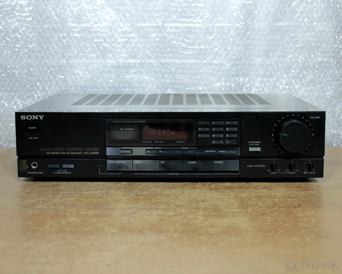 Receiver Sony STR-AV 200. - 2