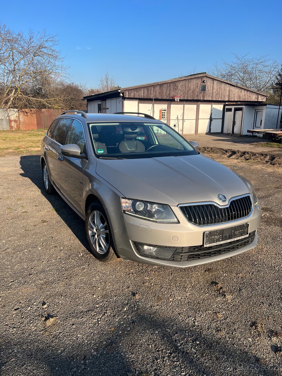 Škoda Octavia - 2