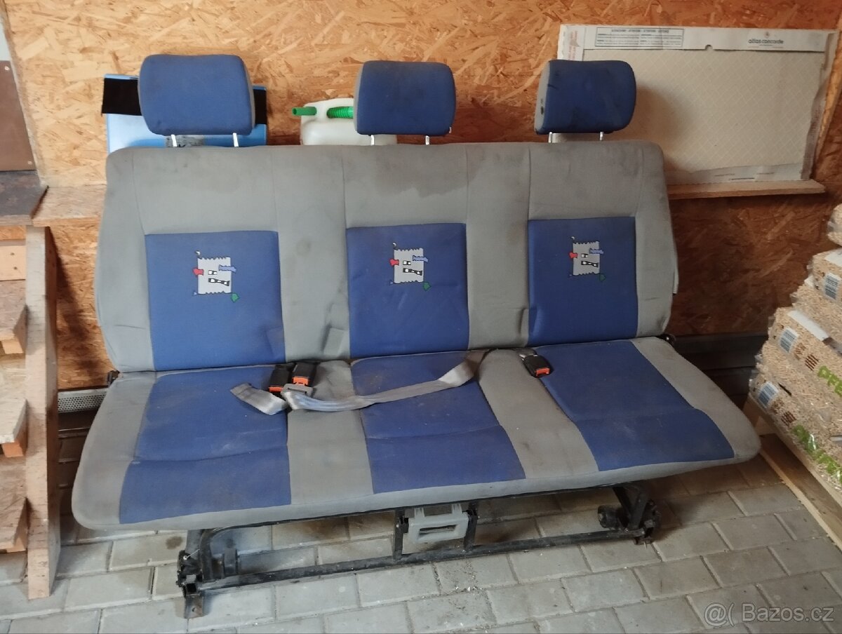 VW T4 Multivan trojsedačka - 2