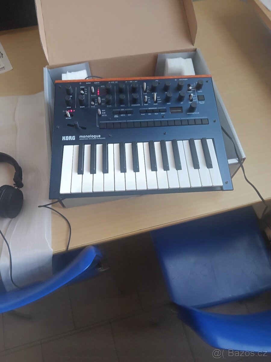 Korg Monologue (Blue) - 2