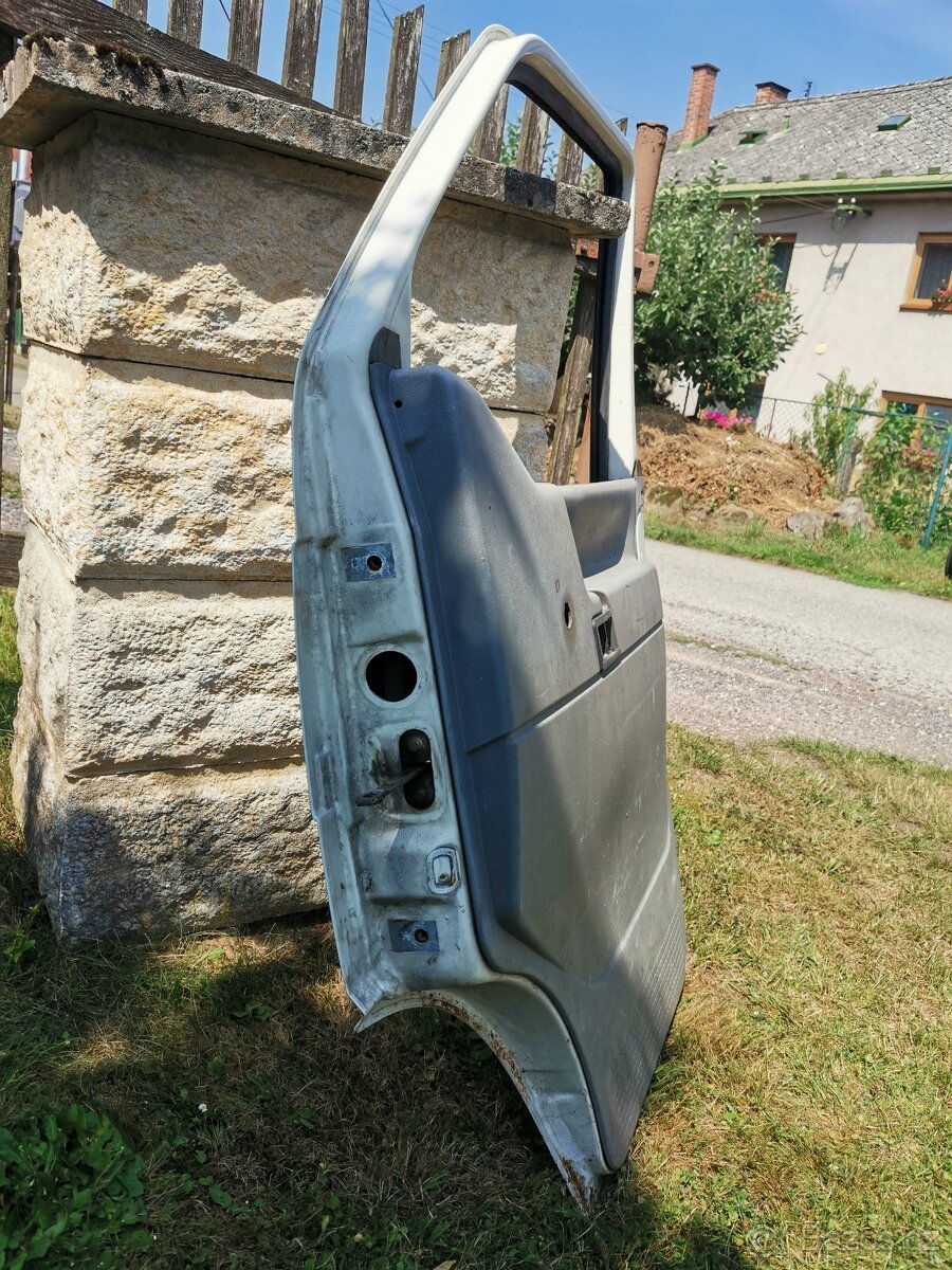 T4 dveře - 2