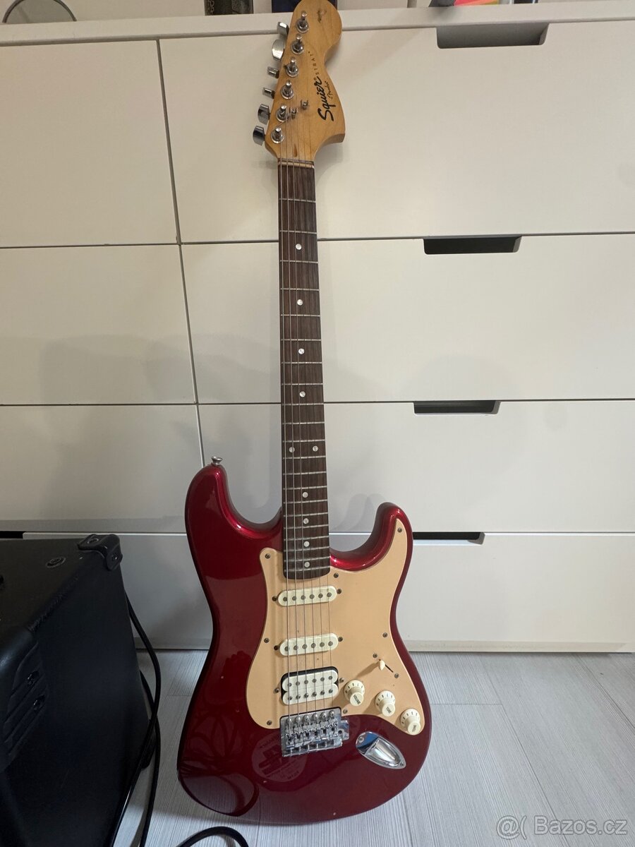 🎸 Elektrická kytara Squier Stratocaster + Line 6 Sp - 2