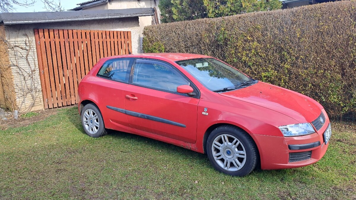 Stilo 1,6 16V 76kw r.v.2009 třídveř. 290986km - 2