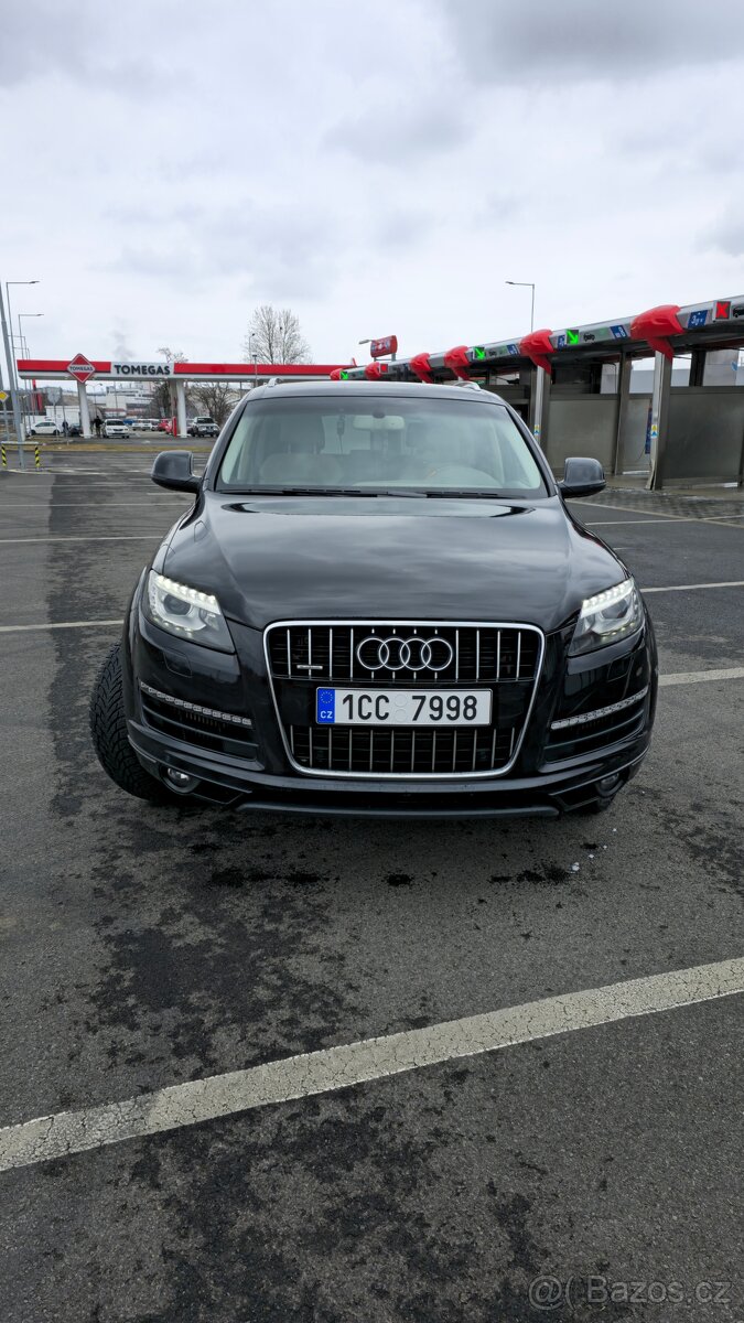 Prodám Audi Q7 4.2TDi V8 250kw facelift - 2