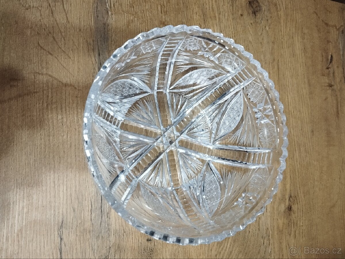 Broušené sklo - mísa - 2