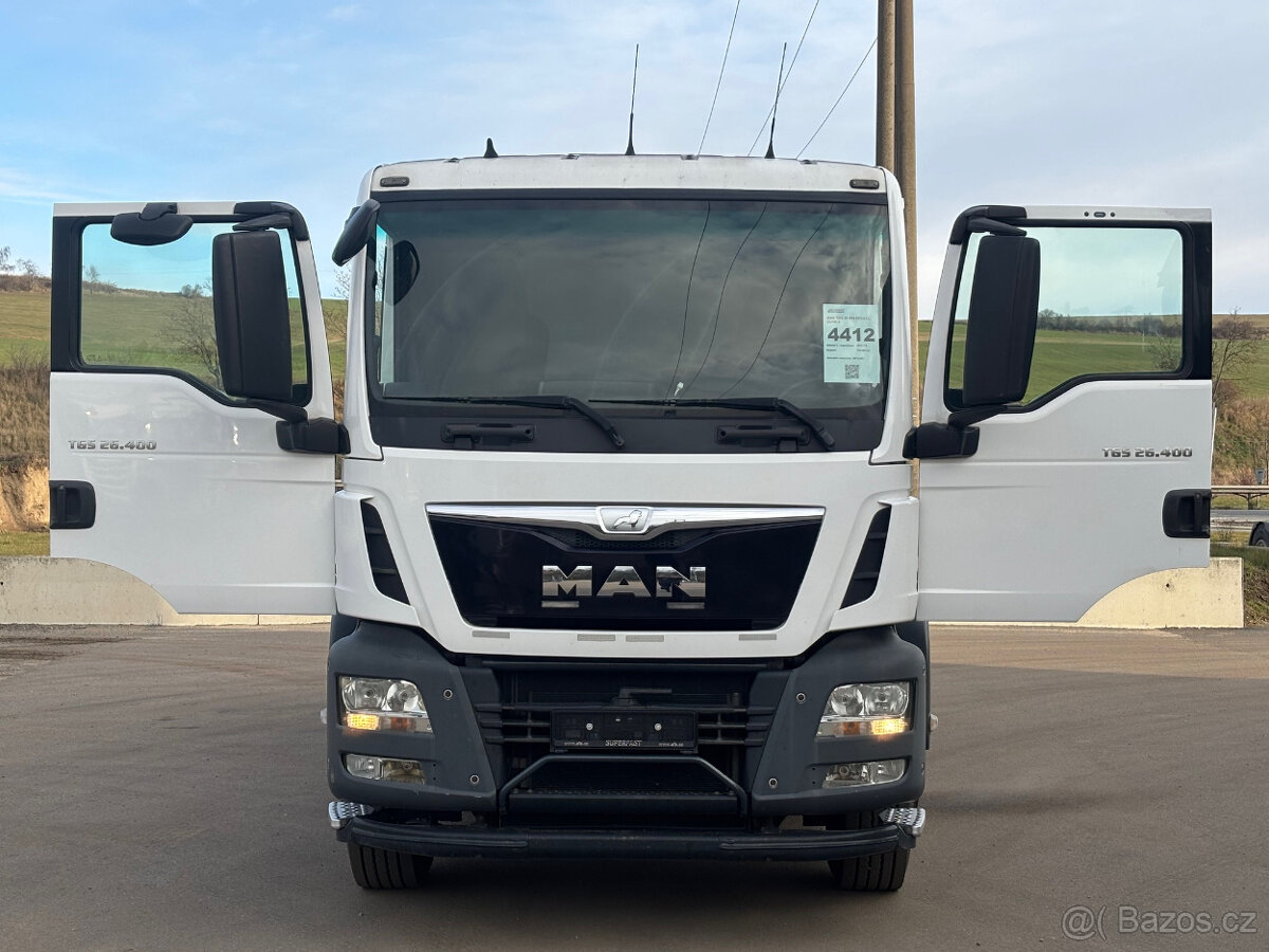 Prodám cisternový MAN TGS 26.400 6X2-4 LL EURO 3 - 2