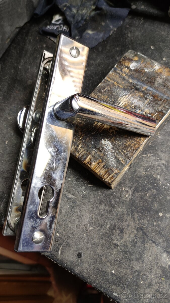 Bezpečnostní kování - 2