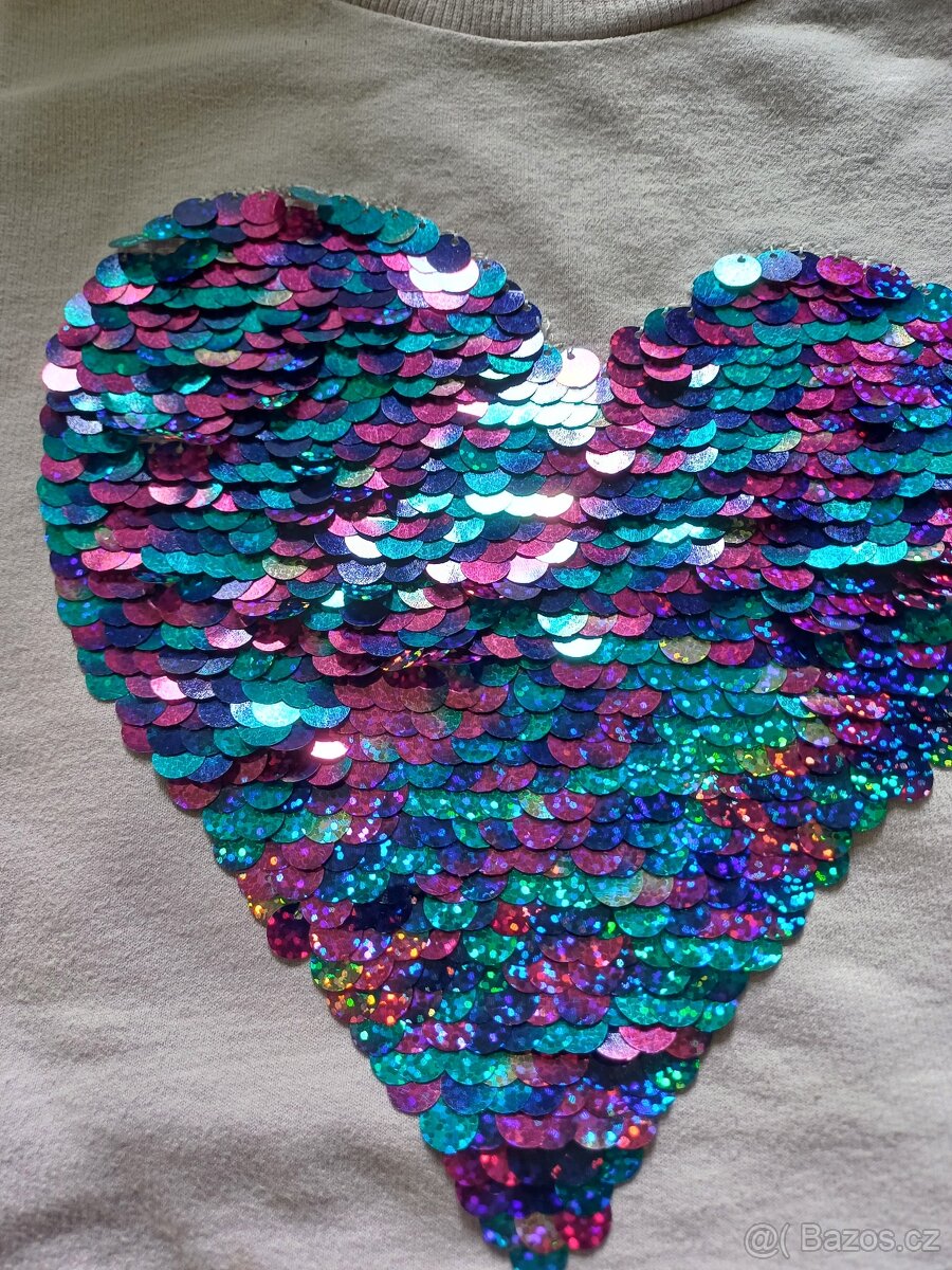 Dívčí tričko/slabá mikina F&F vel 10-11 let - 2