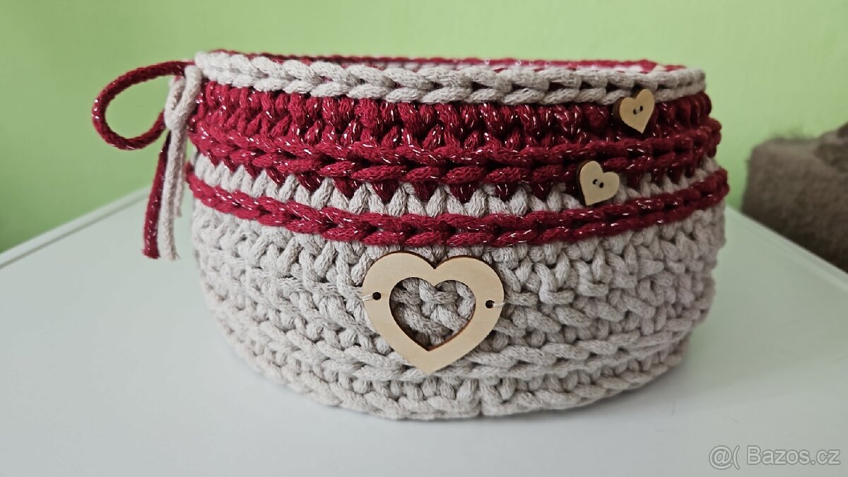 Háčkovaný košík - 2