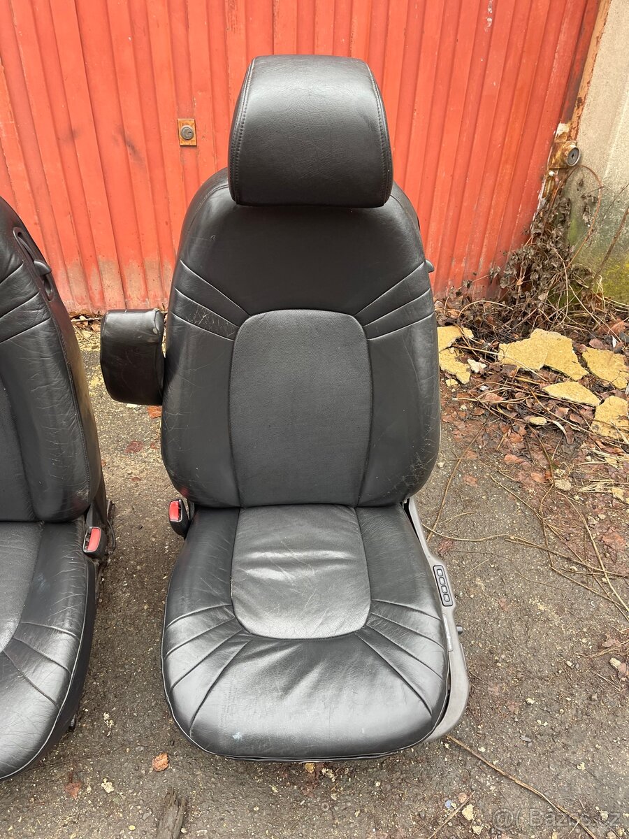 Saab 9-3 Aero OG interiér - 2