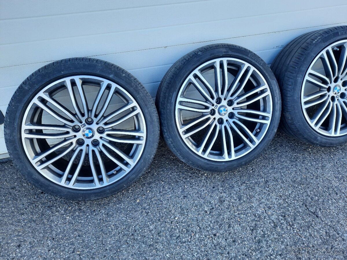Original sada 19" BMW 5 G30 style 664M-POWER - 2