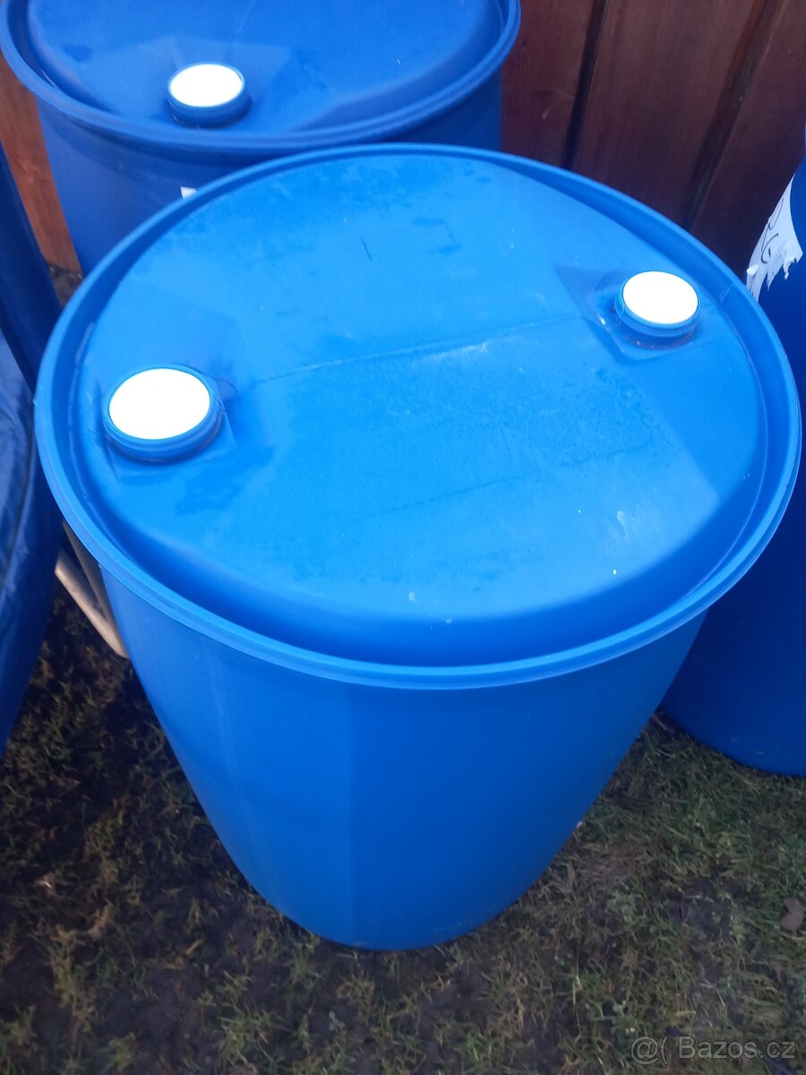 Plastový sud 200 l - 2