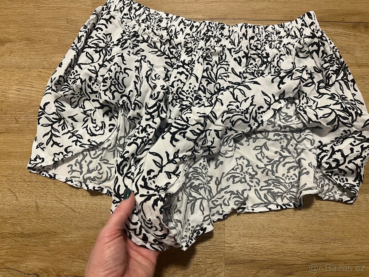 Kraťasová sukně M Sinsay - 2
