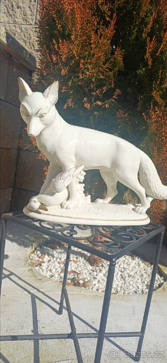 Starožitná porcelánová socha - 2