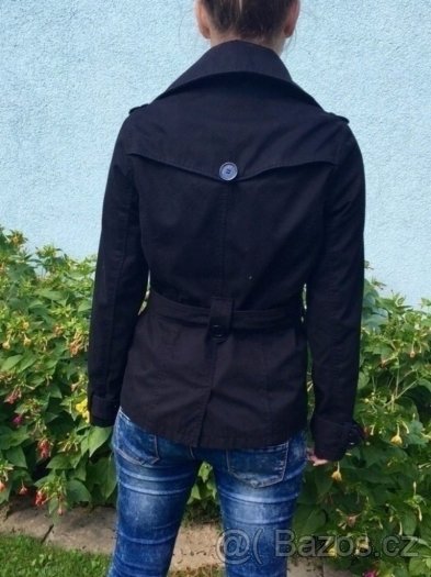 Černý kabatek . - 2