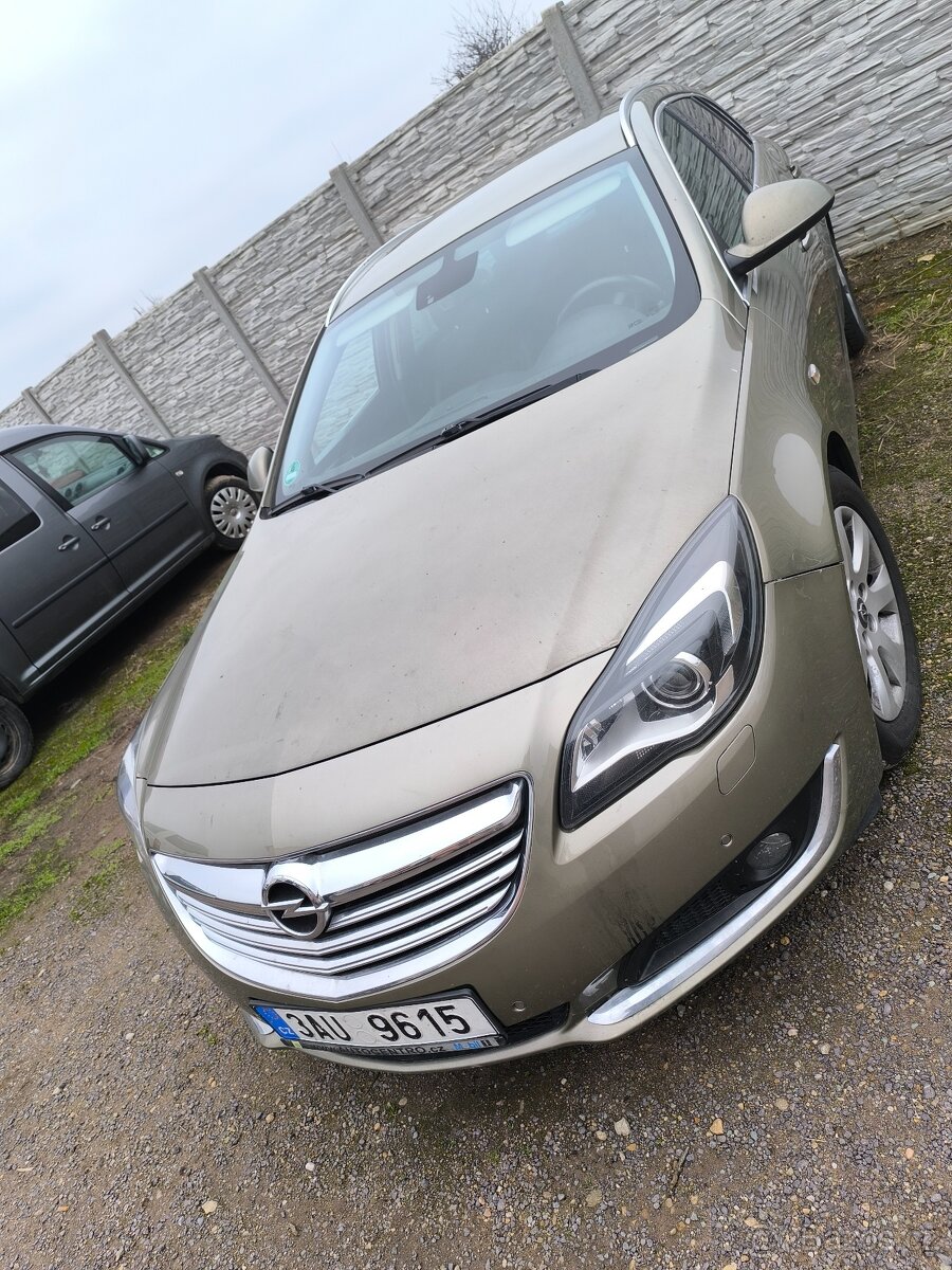 Opel Insignia sport tourer - 2