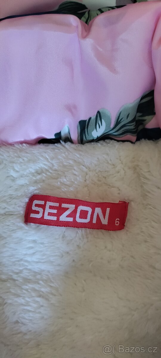 Dívčí vesta vel. 6 - 2