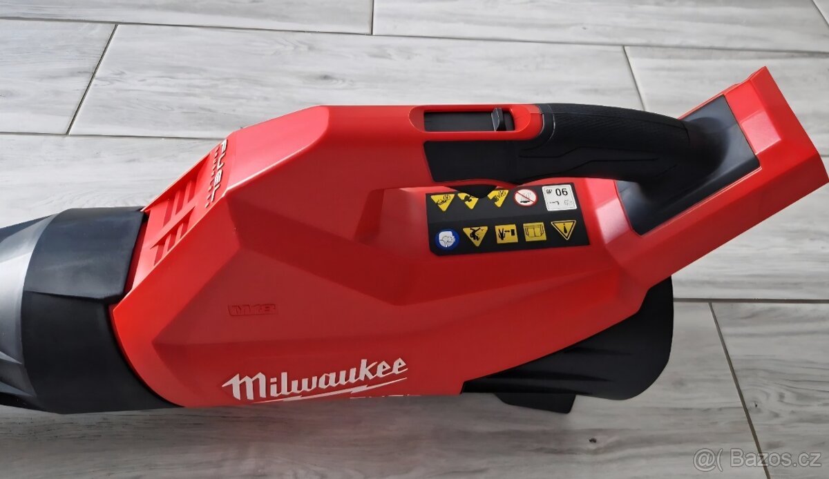 Milwaukee M18 FBLG3 - 2