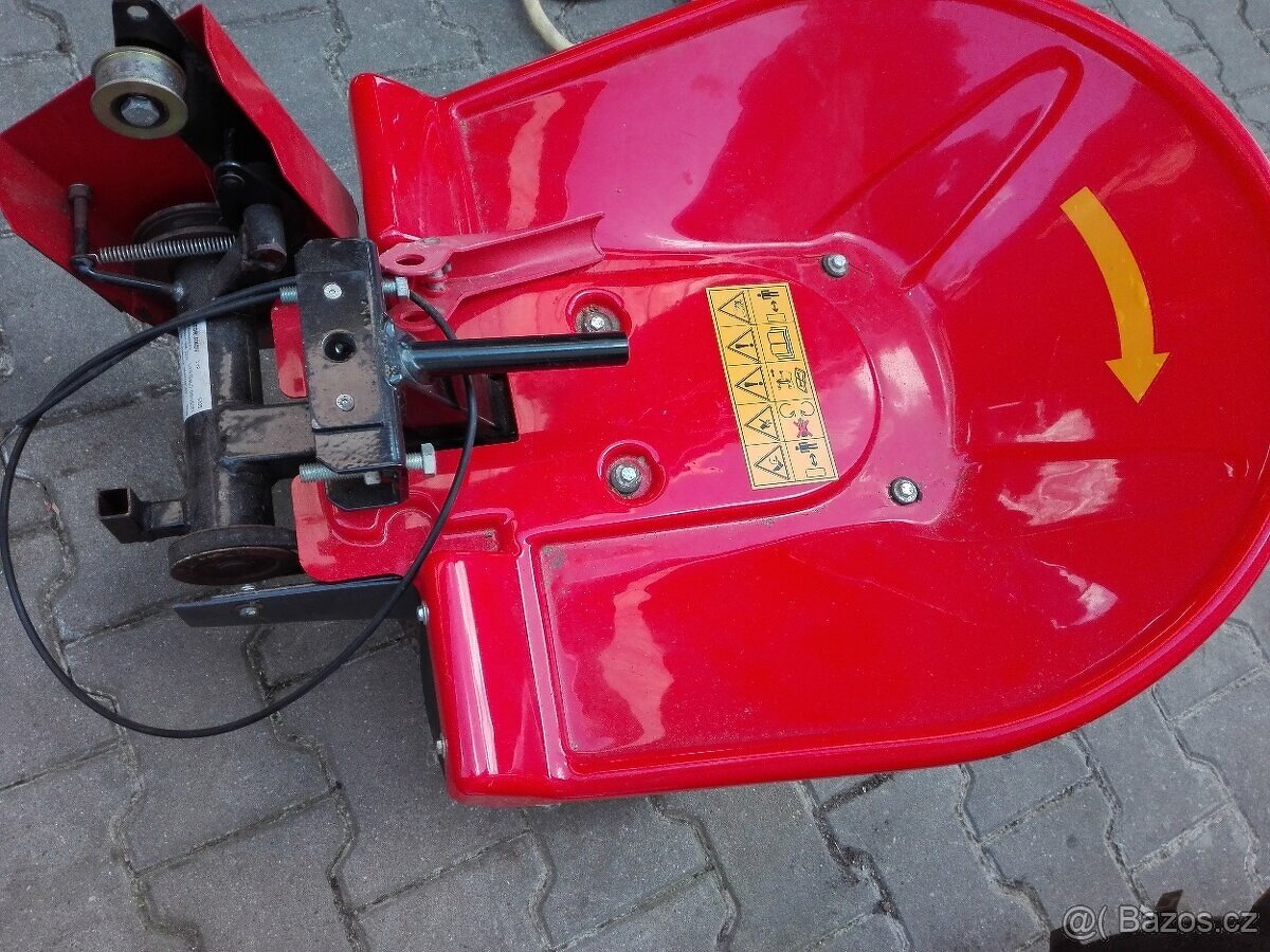 rotačni jednobubnova sekačka na Kultivator Mountfield. - 2