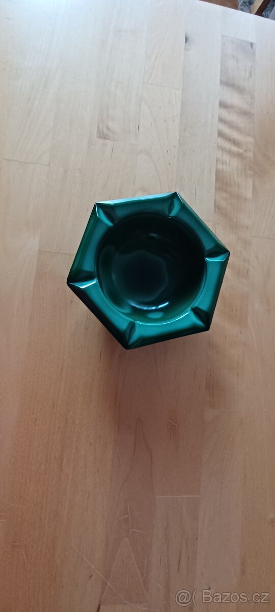 Malachitový popelník - 2