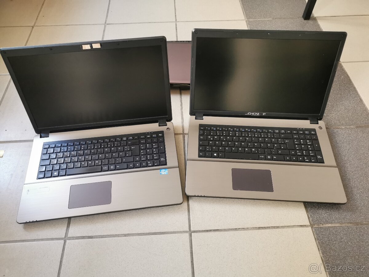Likvidace skladů 3x notebooky 17ˇ´ LCD - 2